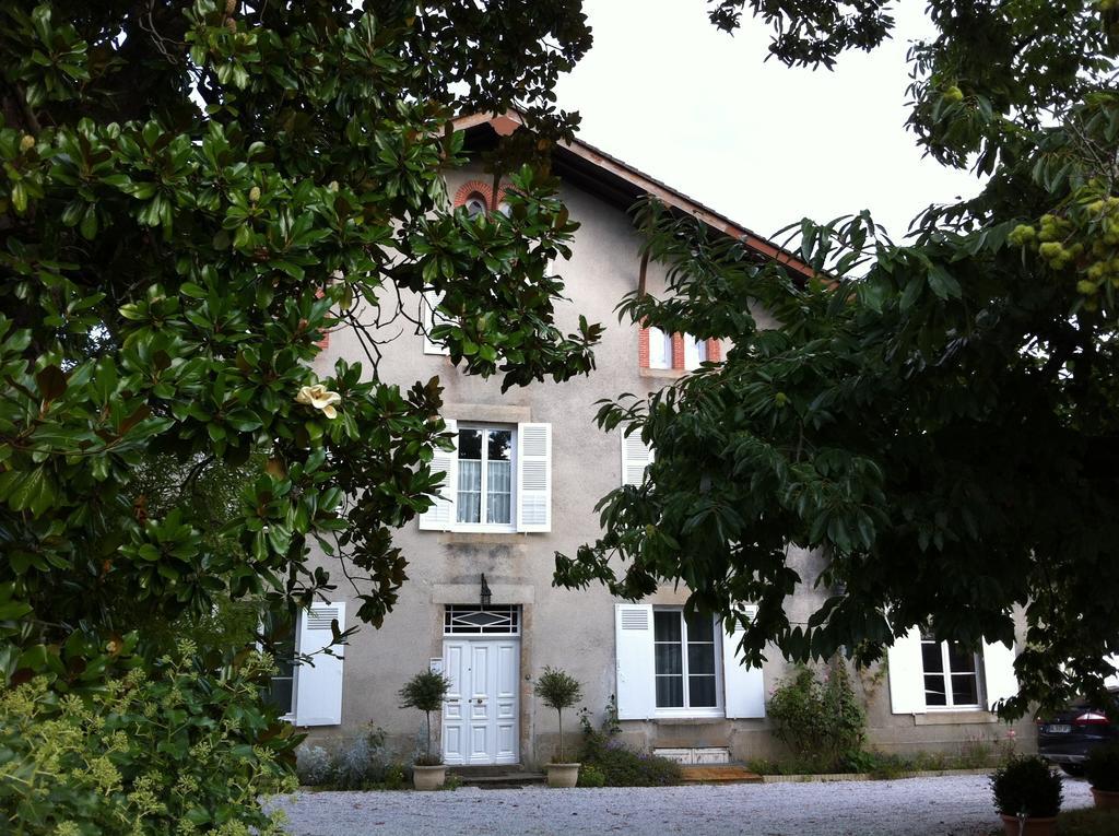 Le Clos De La Muse Saint-Junien Esterno foto