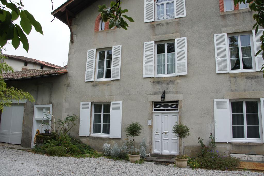 Le Clos De La Muse Saint-Junien Esterno foto